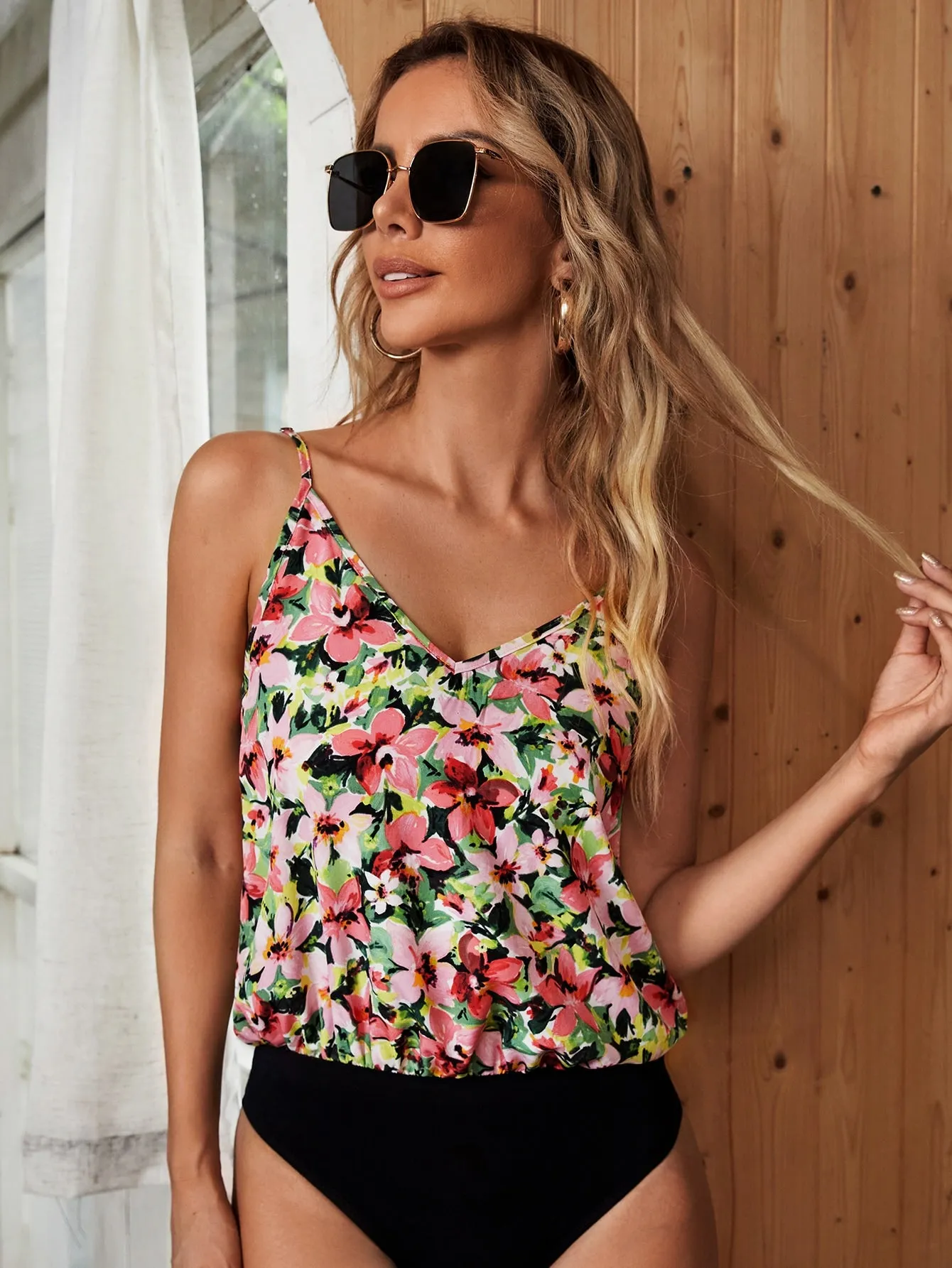 Casual Colorblock Backless Sleeveless Spaghetti Strap Natural Women Bodysuit