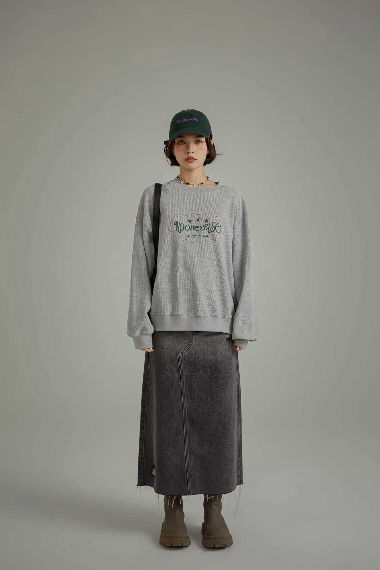 Color Embroidery Waffle Logo Sweatshirt