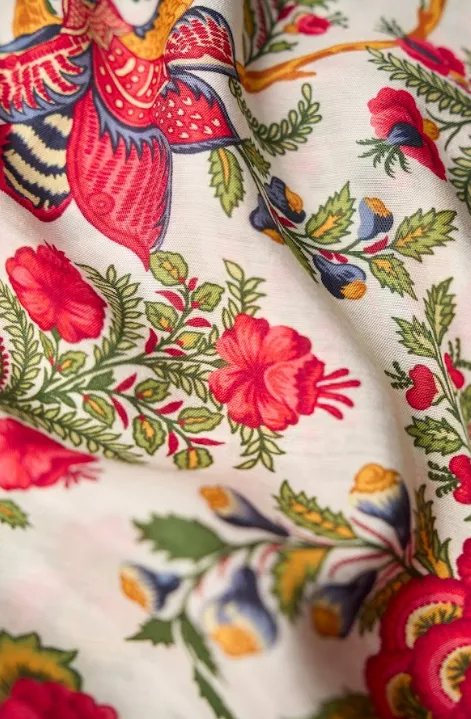 Contemporary Multicolor Chintz Core Pattern Printed Natural Muslin Silk Fabric