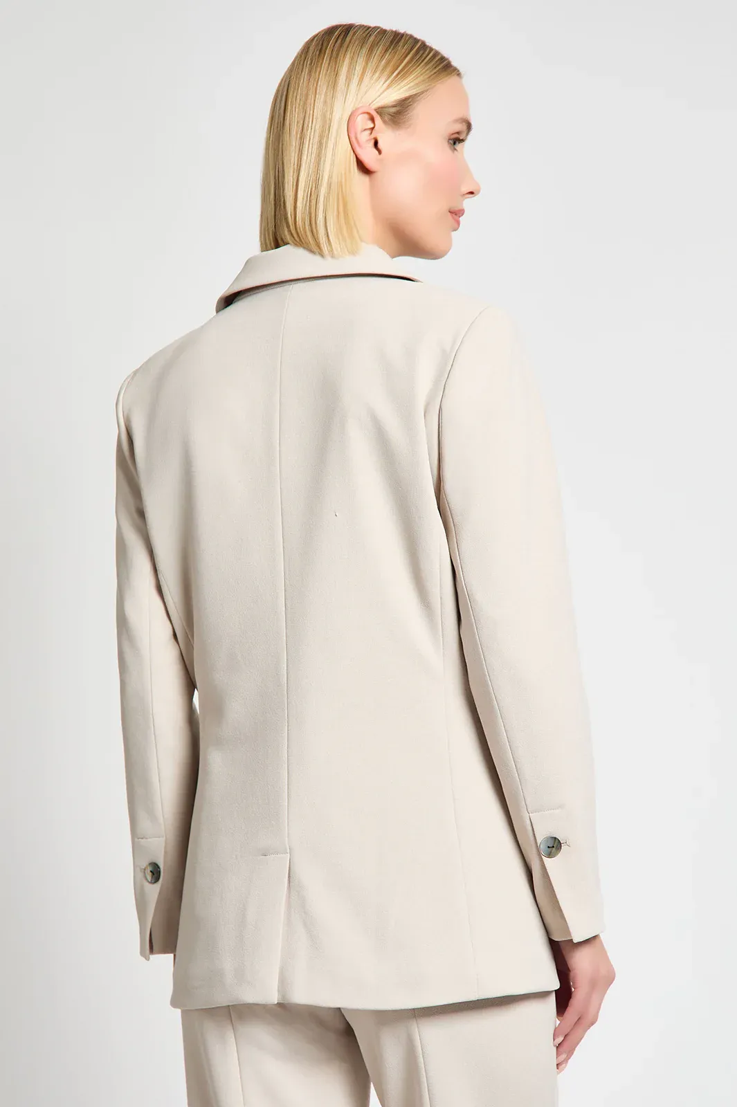 Ming Wang x Tanya Foster Tailored Fit Stretch Deco Crepe Blazer - Limestone